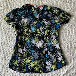 Women’s Floral Scrub Top